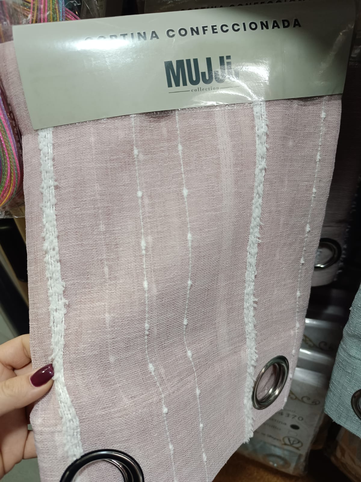 Cortina Confeccionada Líneas