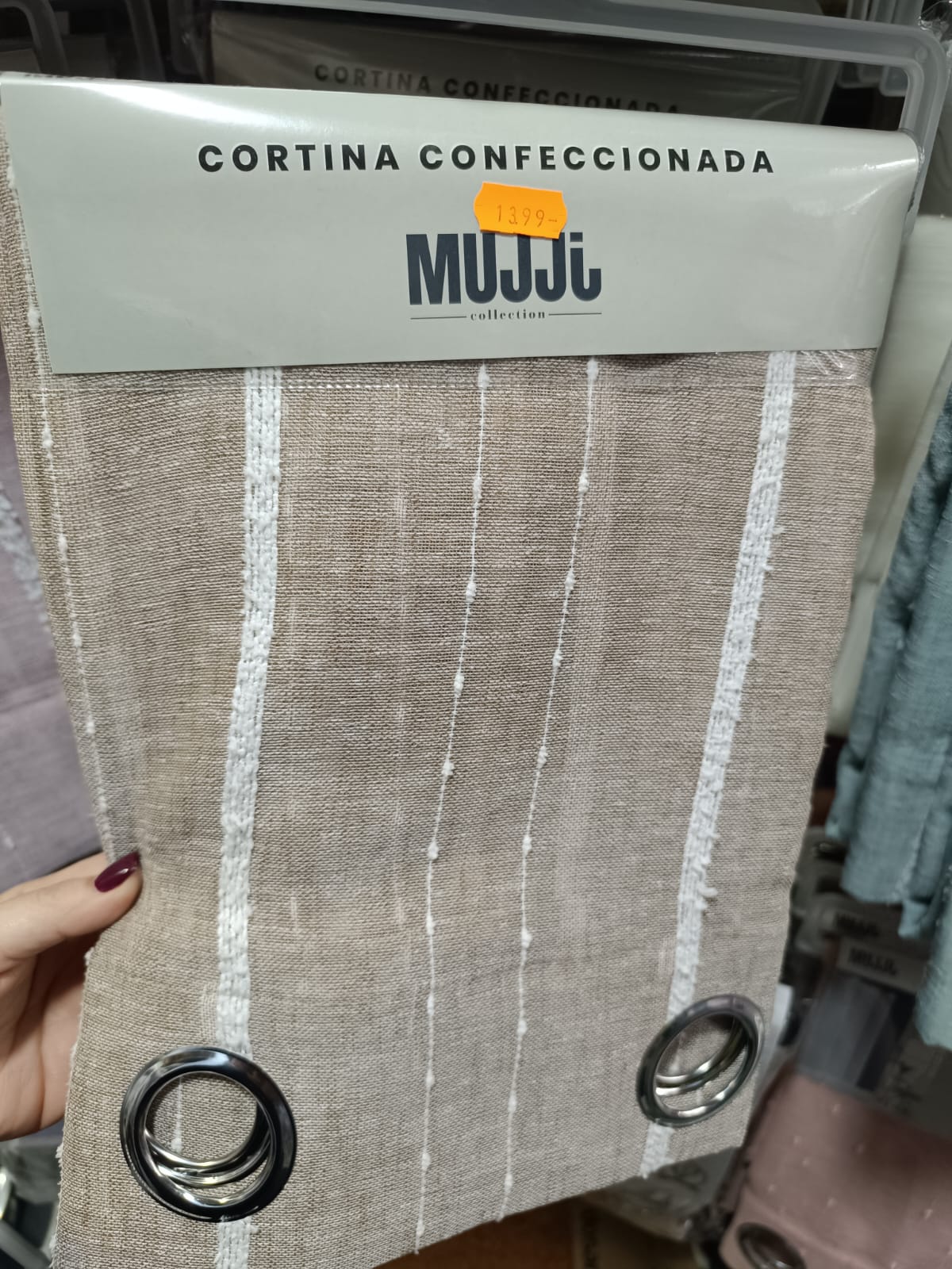 Cortina Confeccionada Líneas