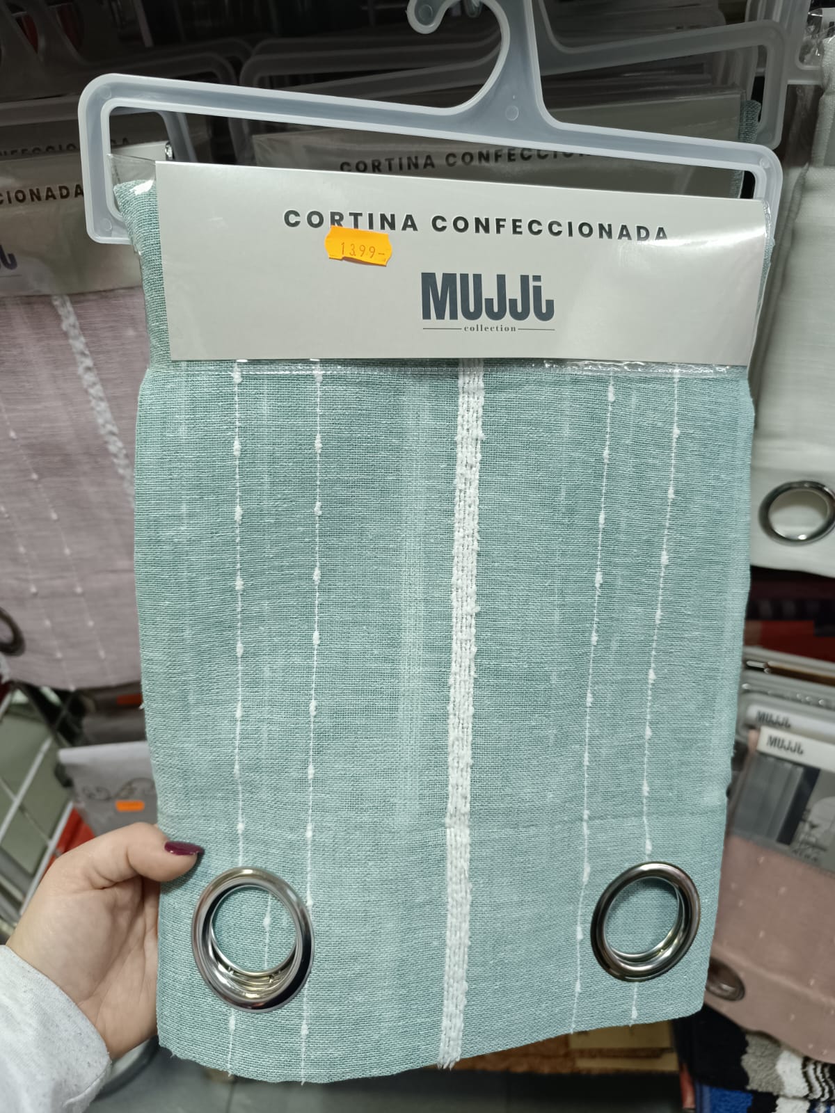 Cortina Confeccionada Líneas